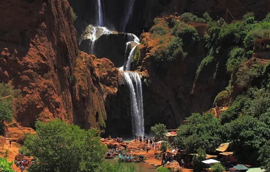 Exploration éblouissante de Marrakech à Ouzoud : Une aventure mémorable avec Maroc Day Pass en 2023.