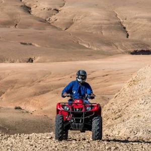 Excursion en Quad à Agafay - Marrakech : Explorez la beauté sauvage du désert aux portes de Marrakech lors d'une balade palpitante en Quad.